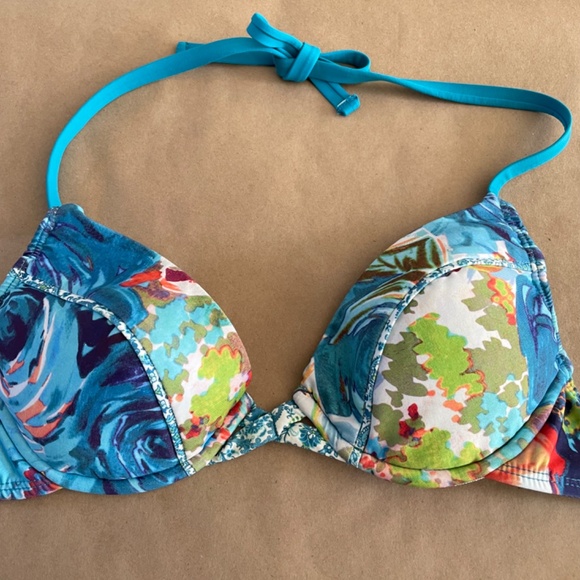 2 piece Bikini small/medium size - Picture 2 of 12